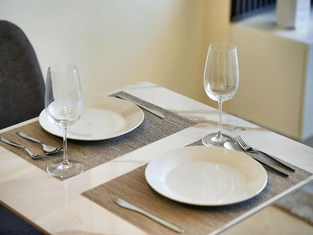 Classic Sky Studio Bright Dubai Apartment