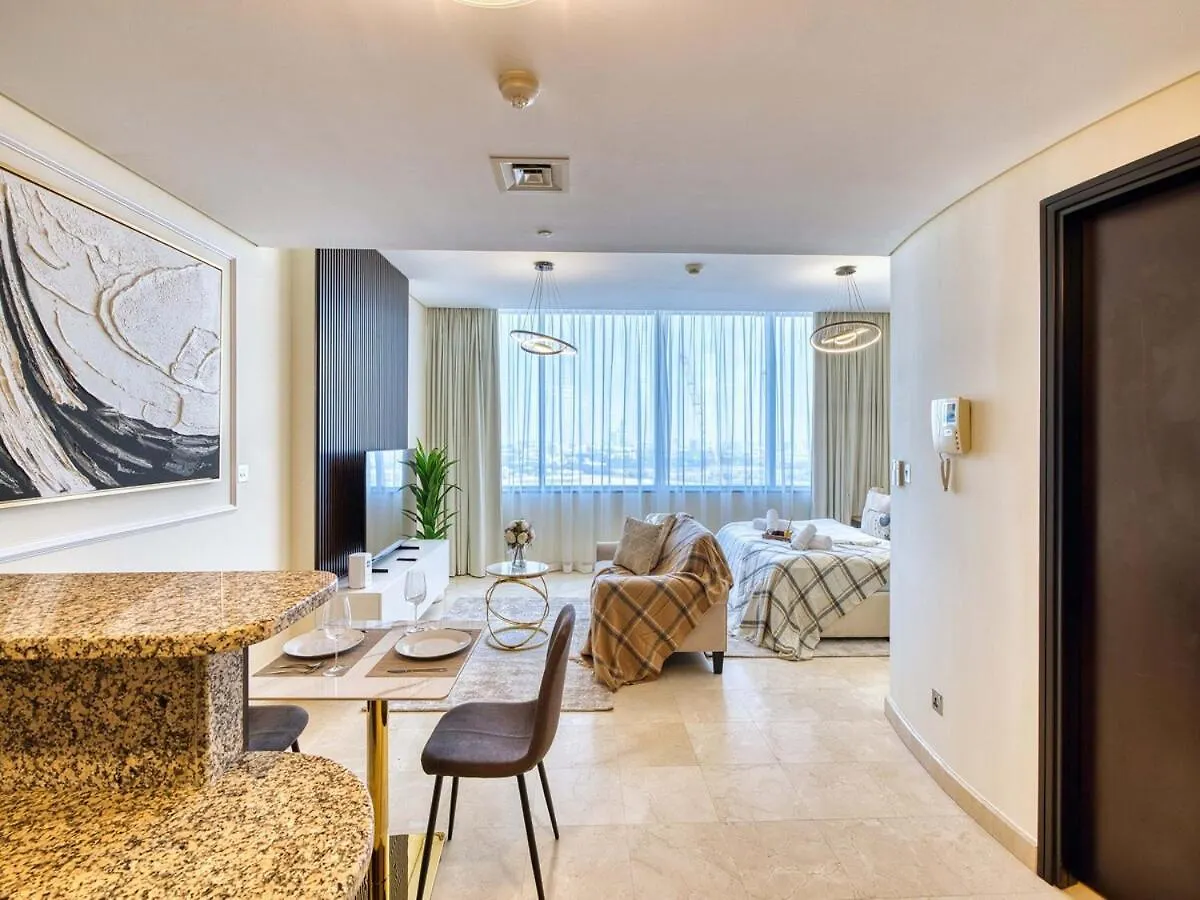 Classic Sky Studio Bright Dubai United Arab Emirates